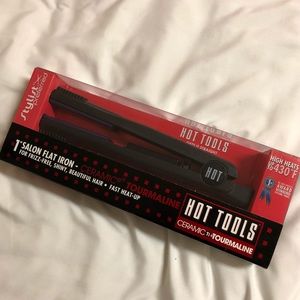 Brand new Hot Tools Straightener